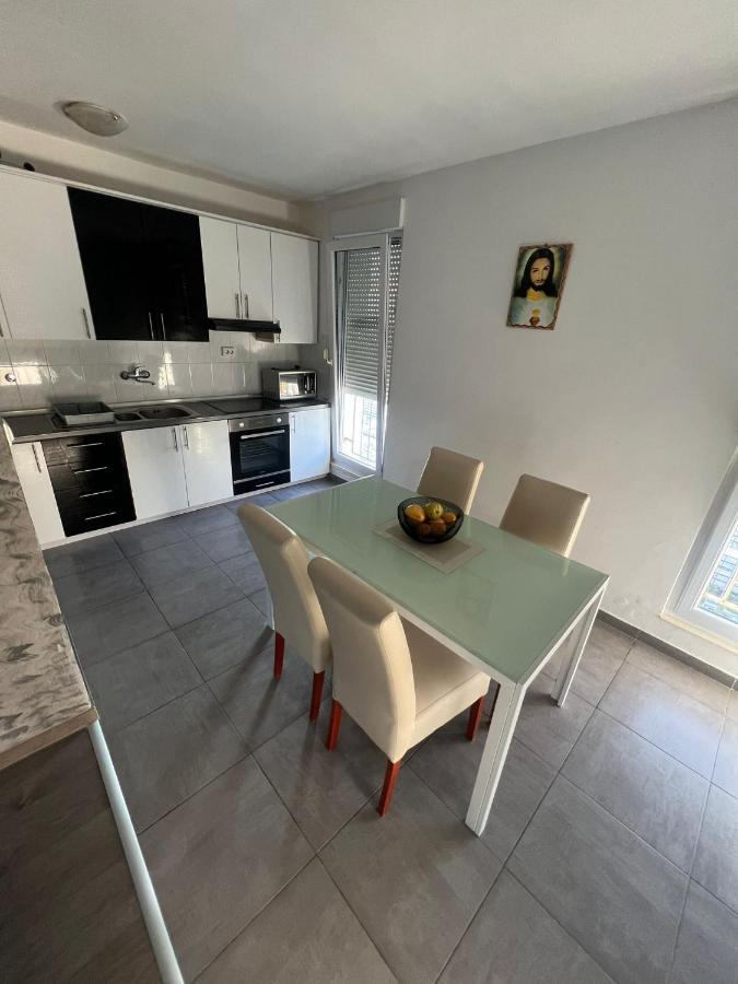 Apartamento Apartman Duzel Split Exterior foto